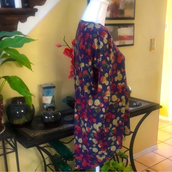 LuLaRoe Simply Comfortable Disney Mickey Mouse Head Irma Top Size X- Small NWT - Picture 5 of 13